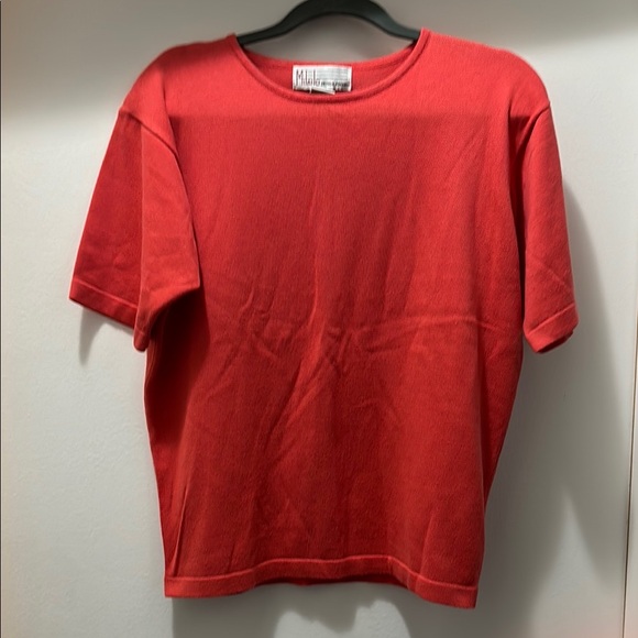 Red Crew Neck Short Sleeve Blouse - Picture 2 of 4